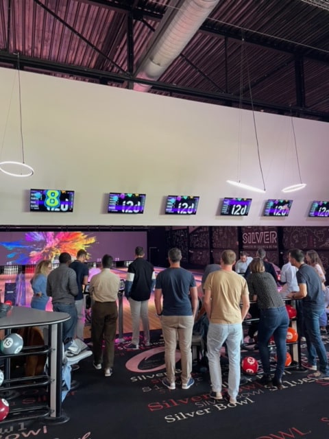 https://i2d-conseils.fr/wp-content/uploads/2025/10/Groupe-Bowling.jpg